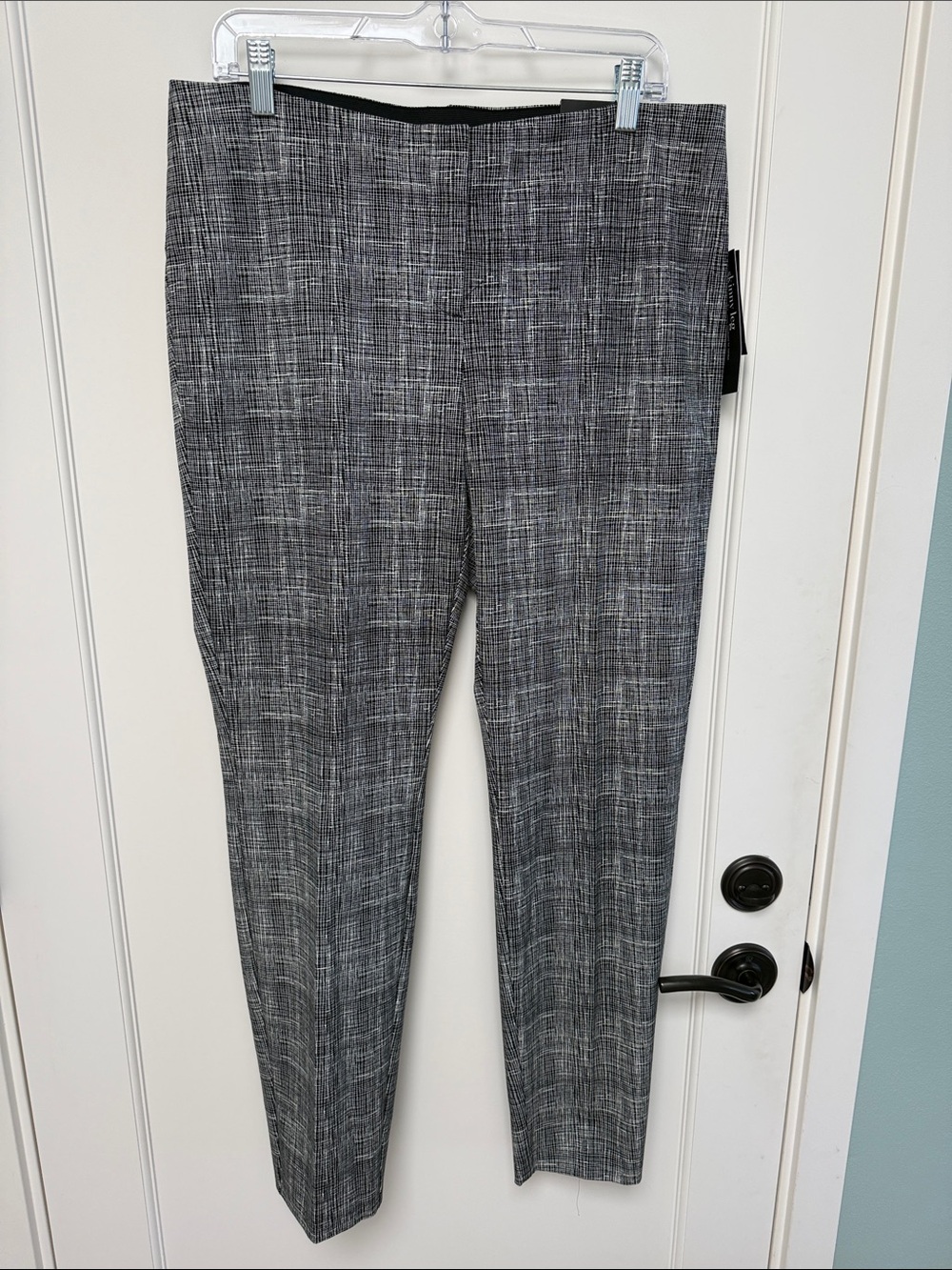 Alfani NEW women’s skinny leg pant 12